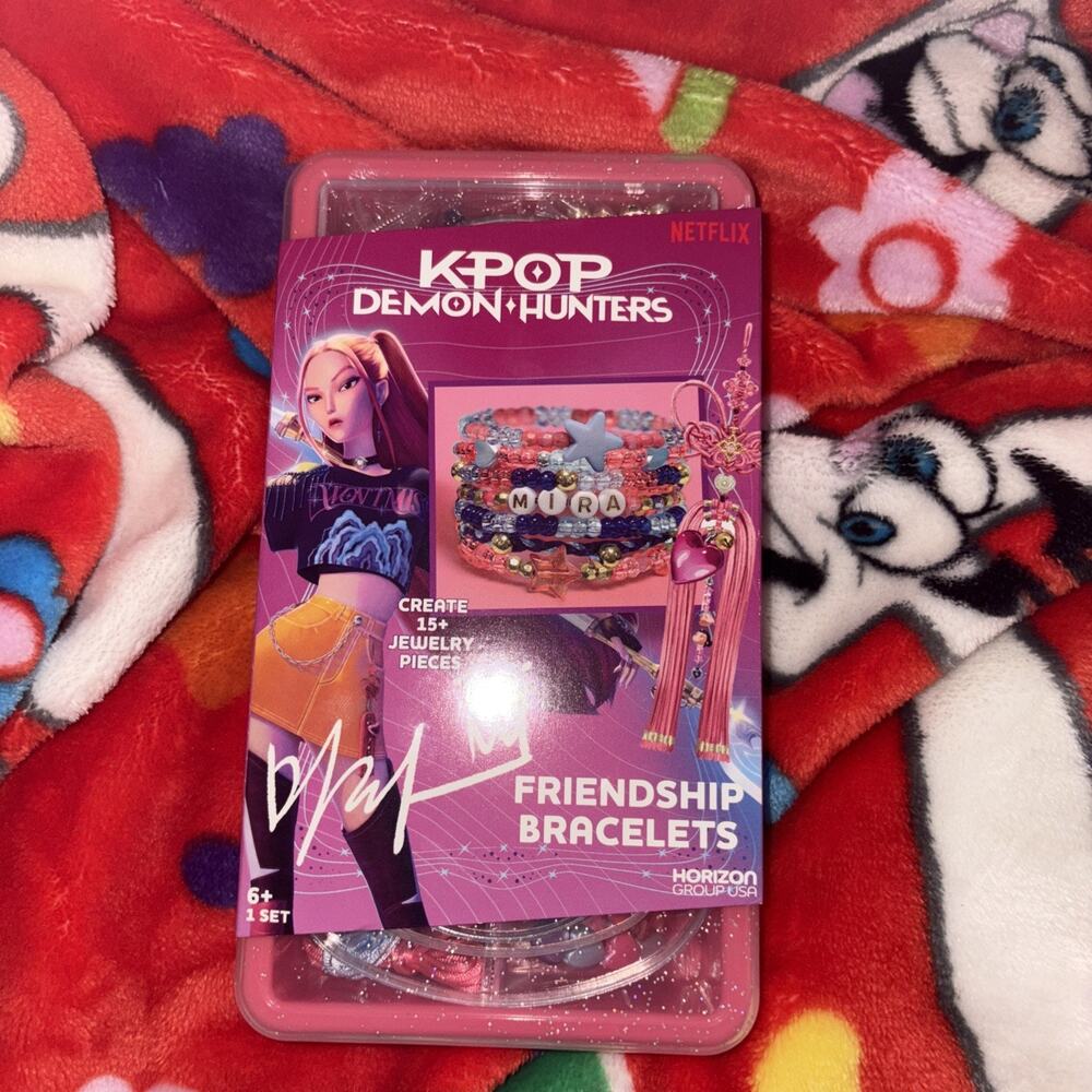 Netflix KPop Demon Hunters Friendship Bracelets Kit Mira BRAND NEW FAST SHIP
